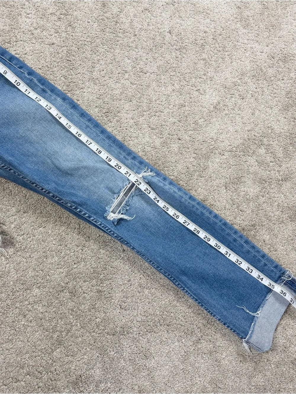 MOTHER Women’s High Waisted Raider Ankle Fray Jeans in Party Like A Pirate 26 - Picture 14 of 15